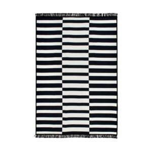 Čierno-biely obojstranný koberec Poros